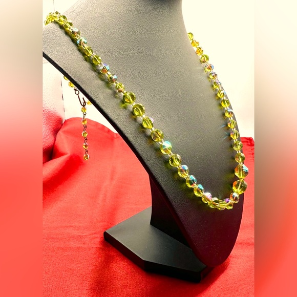 Art Deco Crystal Necklace, Great Preowned Condition - Picture 2 of 7